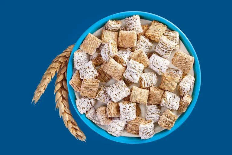 a kellogg száműzi a mesterséges színezékeket a gabonapelyheiből